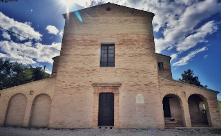 Fermo - Profanata la chiesa dei Sacri Cuori: rubati vasi sacri e ostie consacrate
